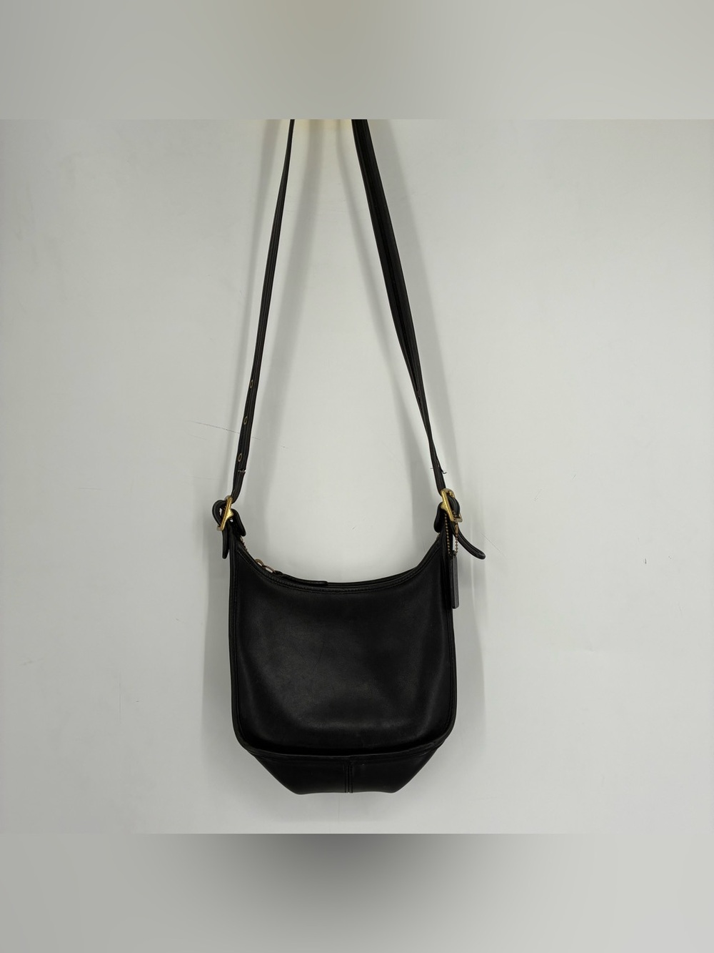 COACH Vintage Janice Ricardi-Desantos Legacy Crossbody Bag Purse 9950 Black